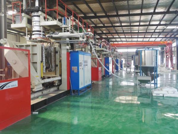 Steel Machine HDPE 1000L 6 Layers Blow Moulding Water Storage Tank Making