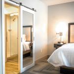 European Style White Internal Wooden Sliding Doors ISO9001 Approved