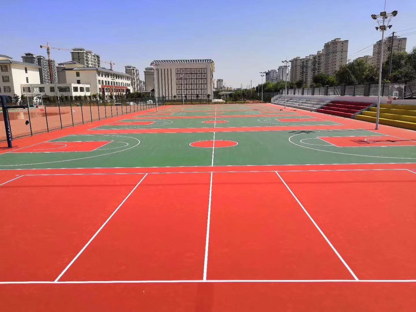 1000*1000mm PU Sport Flooring With 20kg/Drum And Rebound Value 29%