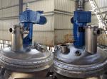 Single cone vacuum dryer