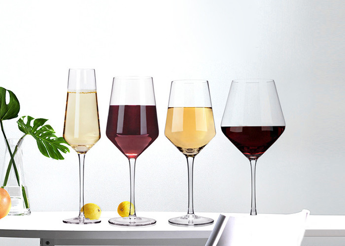 Small Long Stem Wine Glasses 230ml-700ml Crystal Glass Eco Friendly Feature