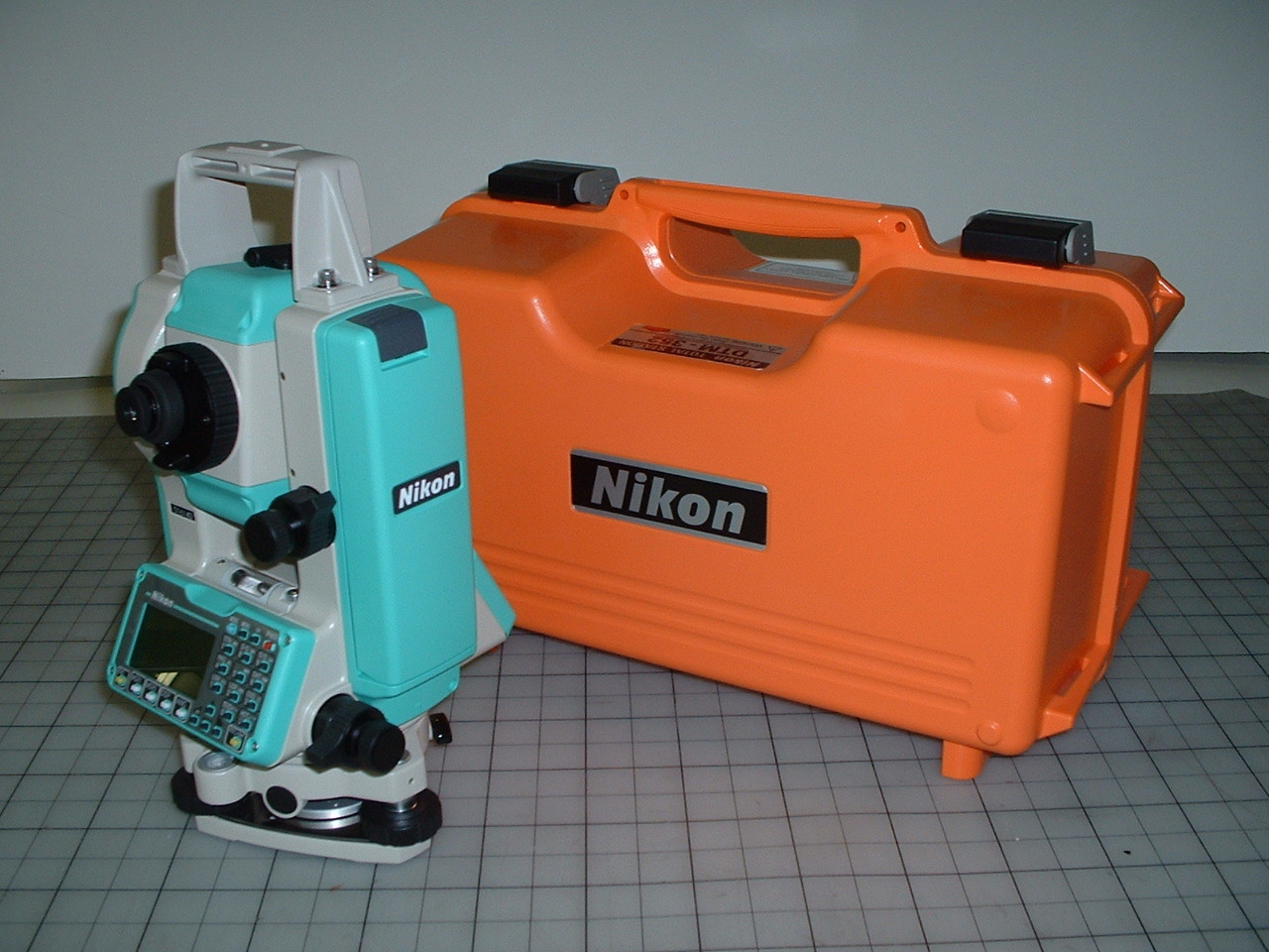 Nikon DTM352 DTM332 Series Total Station With Accuracy 2 Second from Japan