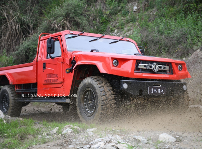 305/80R18 Tire Size Dongfeng Single/Double Cab 4 Wheel Diesel Pickup Truck for Outdoor