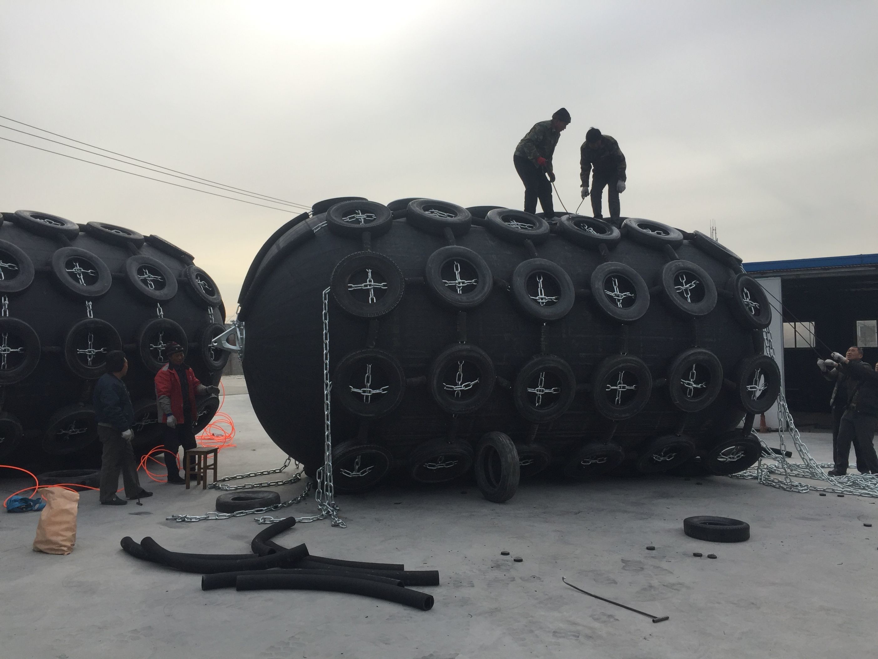 4.5*9m 50kpa Floating Rubber Pneumatic Marine Fender Black