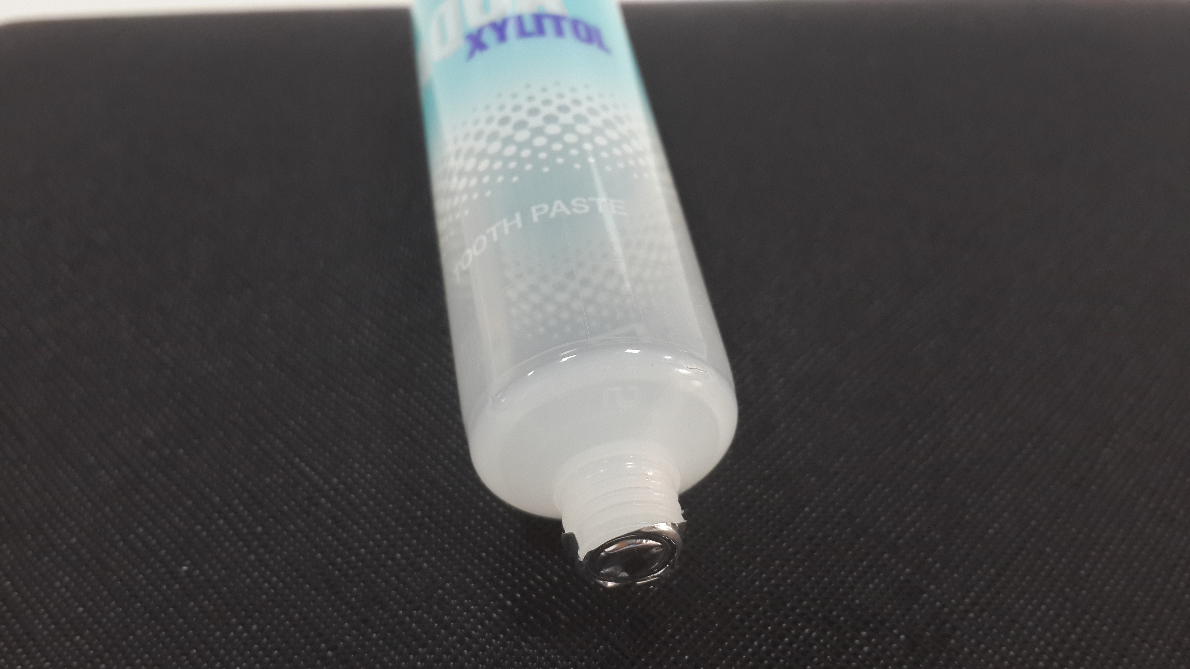 275 Wall Thickness Empty Toothpaste Tube Transparent Top Sealed For Hotel Line