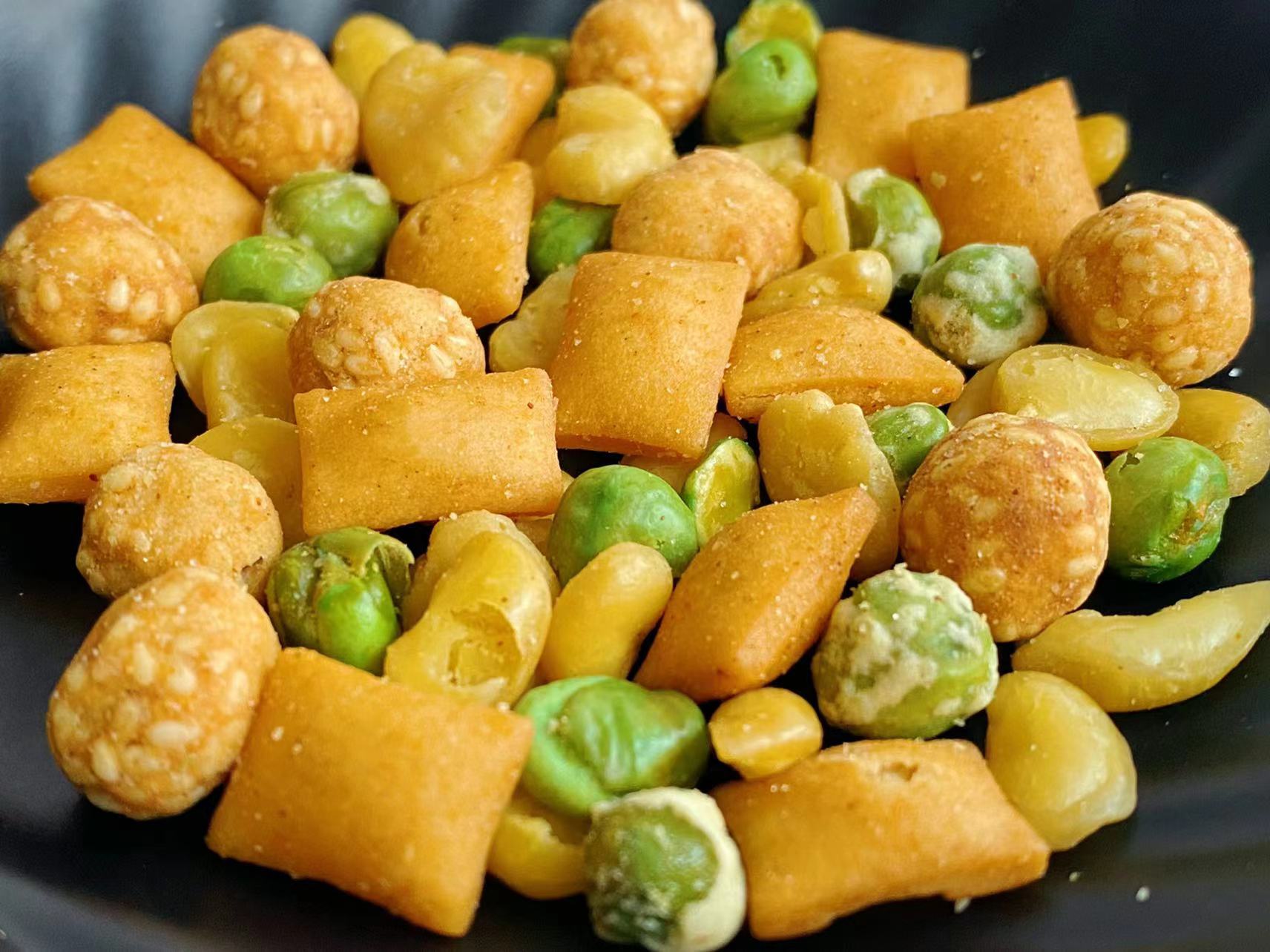 Asian Thai Style Coated Peanut Snack Customized Assorted Nut Snack Mix
