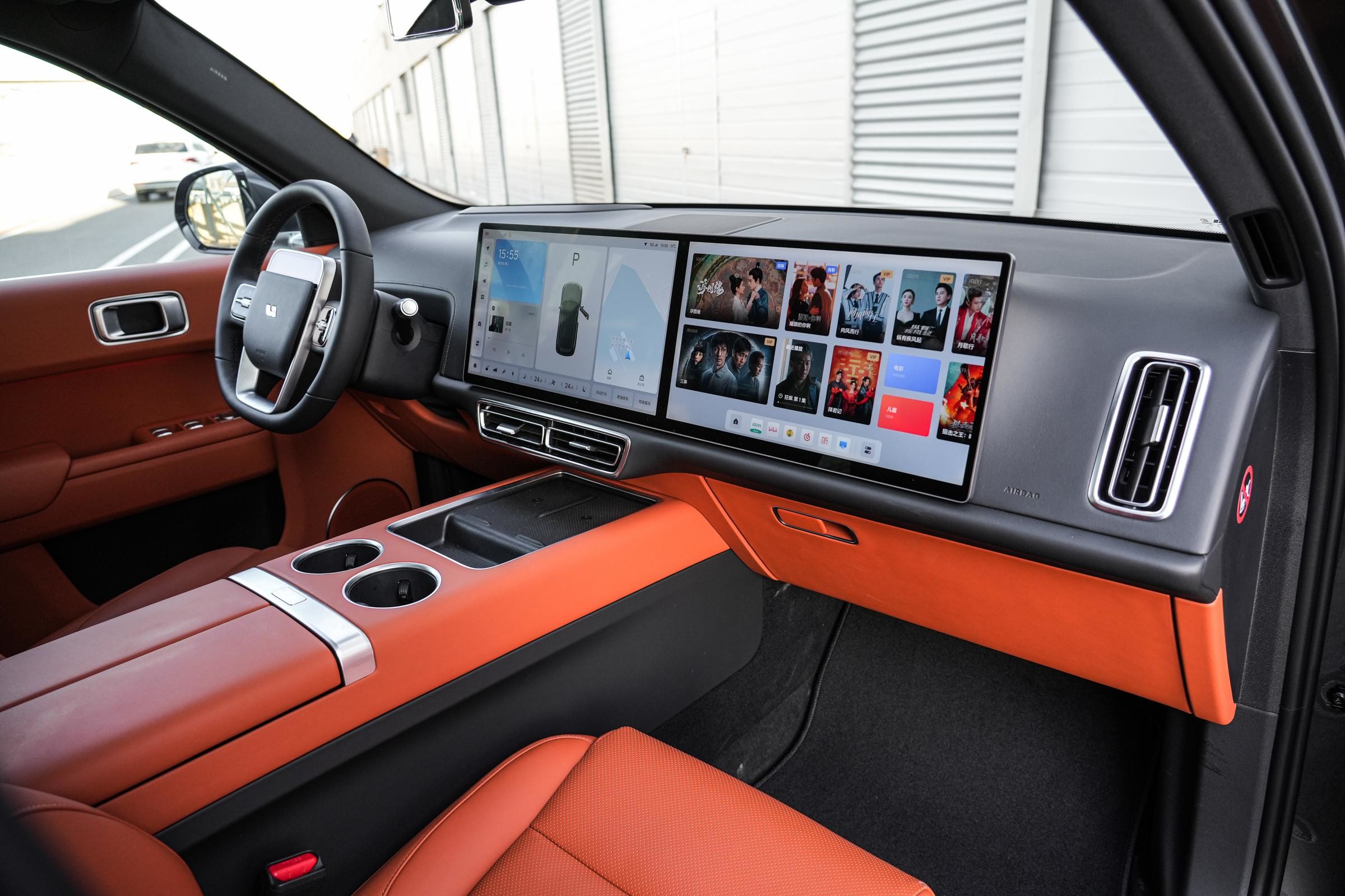 LEADING IDEAL L7 Chinese EV Cars Hybrid Ultra Luxury SUV 210KM