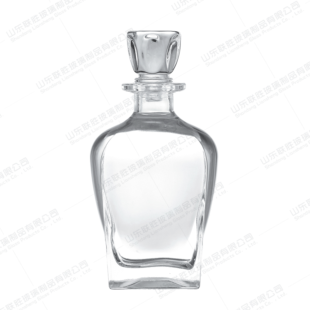 Customized 700ml Glass Wine Bottle The Perfect Addition to Your Wine Collection