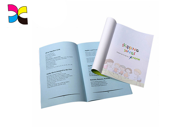 250g Cover With CMYK Color Glossy Lamination Offset Printing Paperback Book Printing