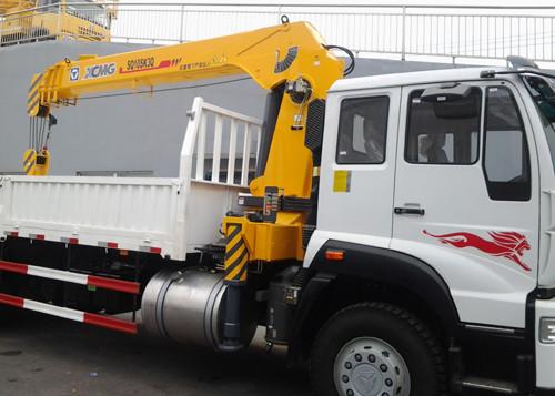 10 Ton Telescopic Boom Truck Mounted Crane, With 13.5m Max Lifting height For