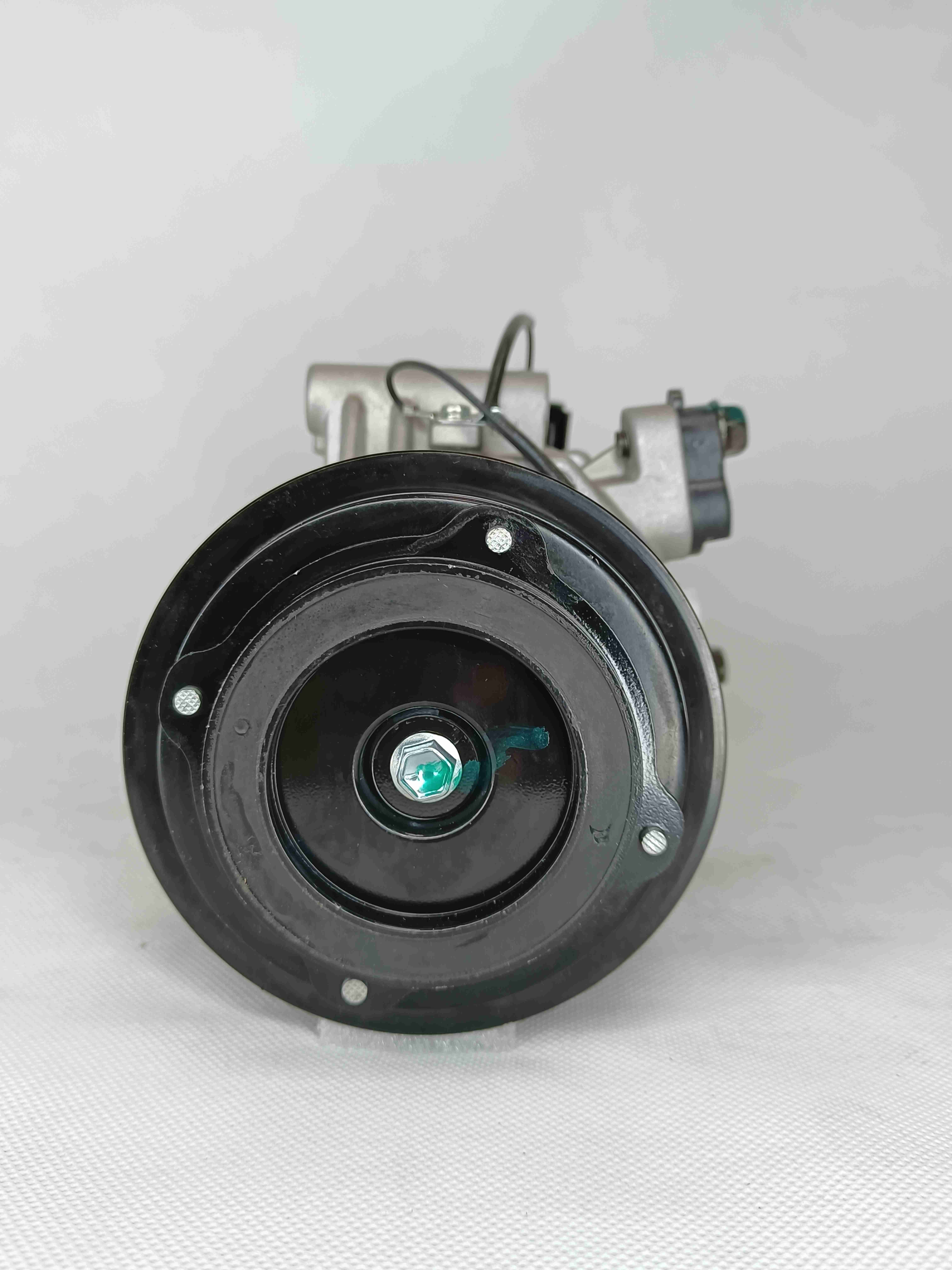 OEM 977010U000 Truck Ac Compressor Assembly For Hyundai Verna