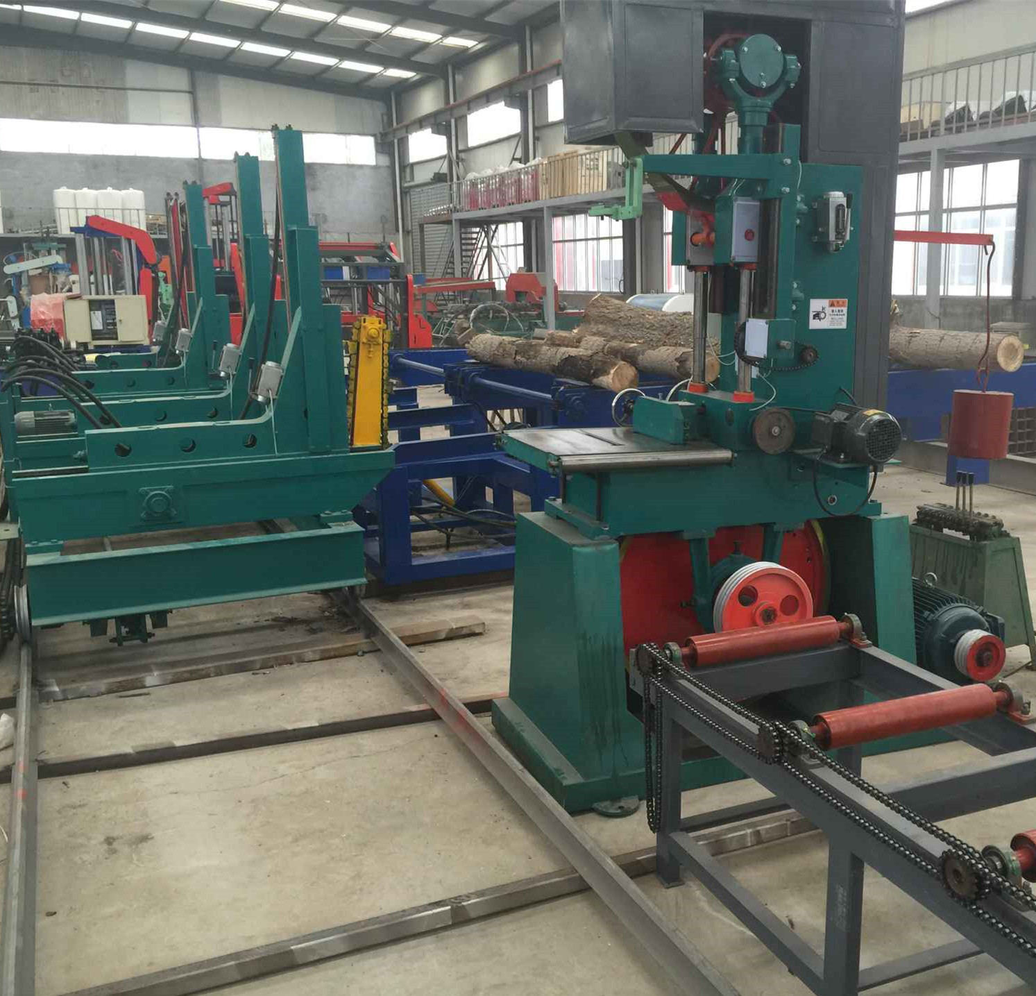 Industrial Wood Vertical Band Saw Sawmill Machine With Trolley with hydraulic log turner