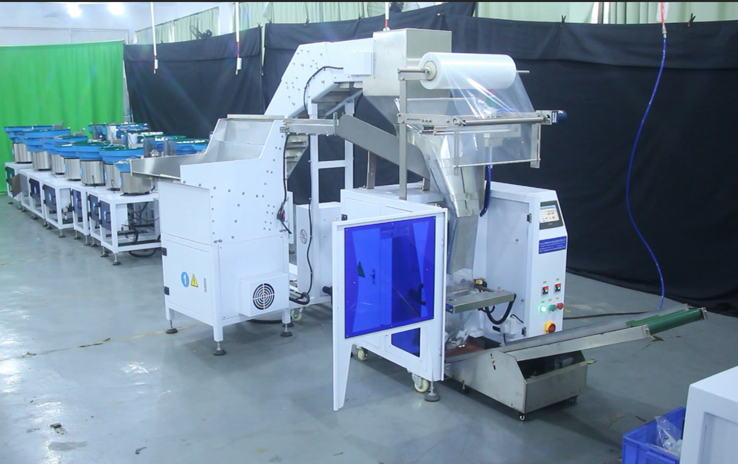 Packaging Equipment Machine Supplier Hardware parts And fastener Packing 16 Drums Climbing Packaging Machine