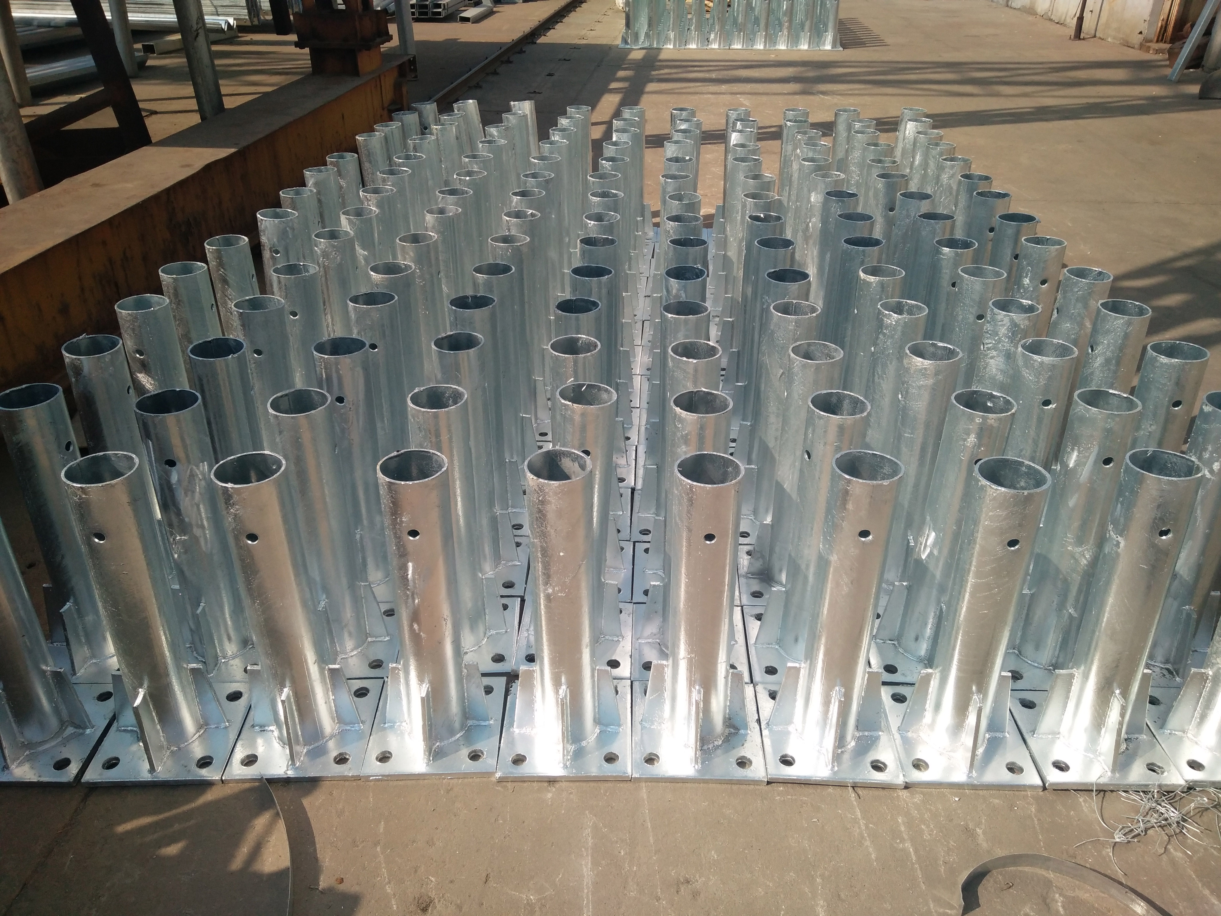 Galvanized Steel Guardrail Post For Roadway Safety On Highway Anti-Collision