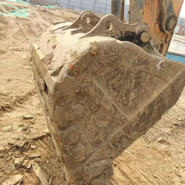 Spot Original Hyundai215 second-hand excavator, low-price promotion, fast delivery
