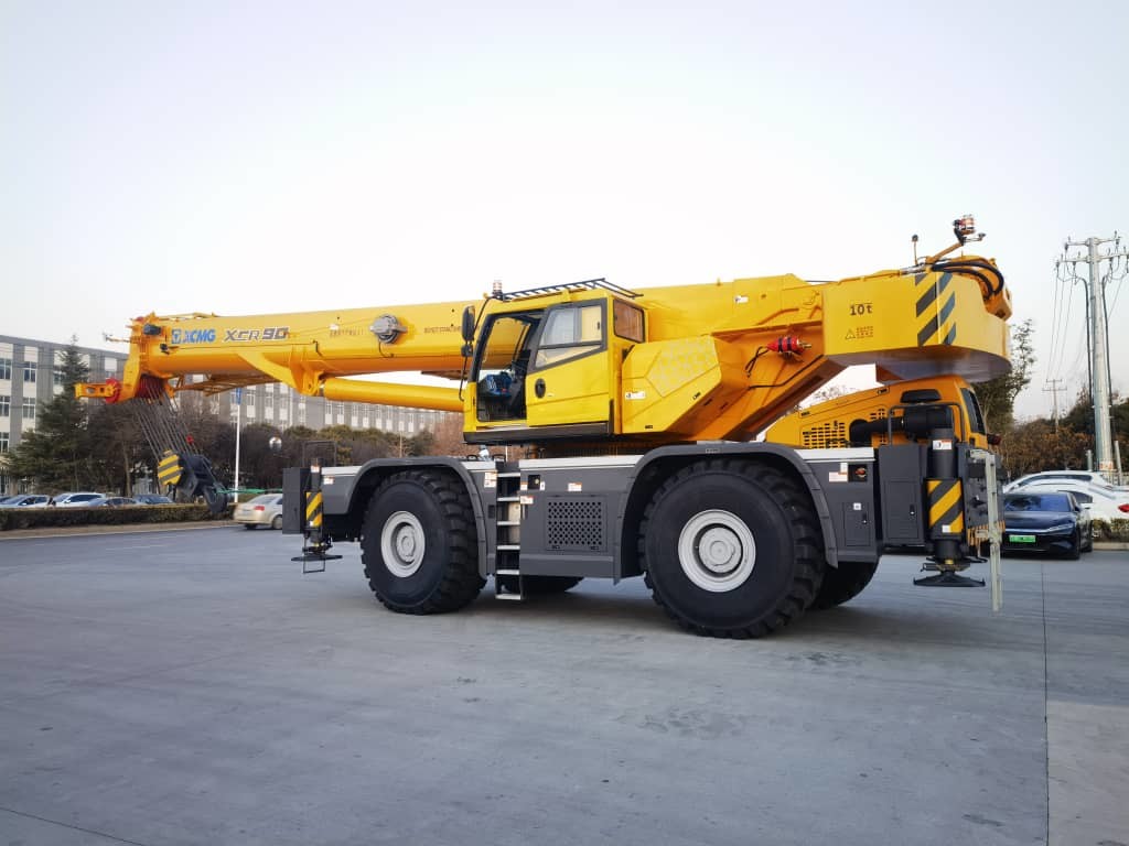 2024 Model New Rough Terrain Mobile Crane 90 Ton Rt Crane XCMG XCR90