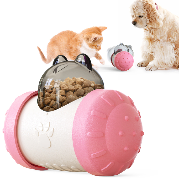 Hot Selling Non Electrified Pet Food Leaker Educational Pet Interactive Toy Swing Bear Tumbler Pet Food Spiller