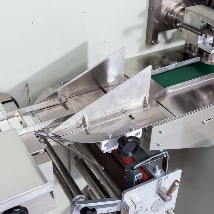450mm Fully Automatic Disposable Cup Packing Machine For Paper Cups