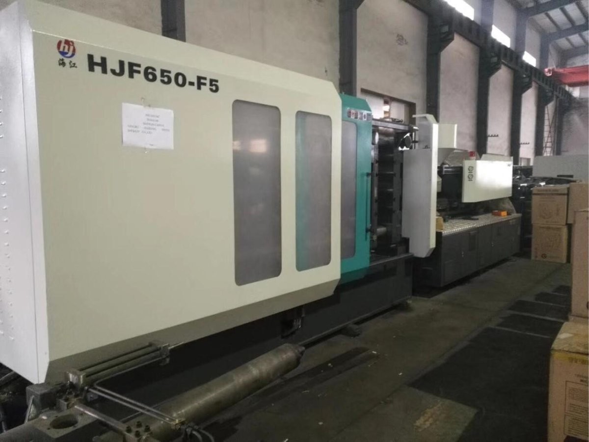 Energy Efficiency Plastic Injection Molding Machine High Control Precision With Low Noise