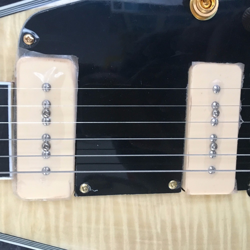 China Flying V Guitar. electric guitar. Good sound quality flying v electric guitar natural color