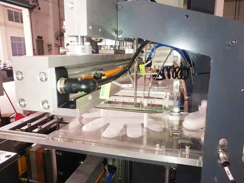 AC220V Auto Folding Wrapping Machine Hygienic PE Glove Safety