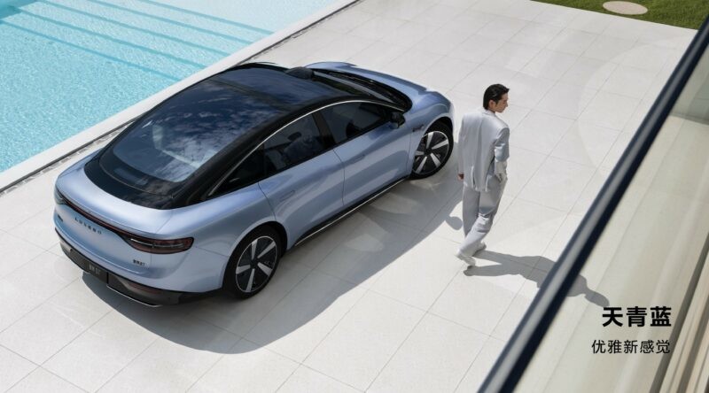 2024 New Chery Huawei LUXEED S7 2024 Luxury Electric Sedan LUXEED S7 with 12.4kw/h comsumption self parking ev car