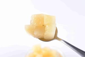 Quality Light Sweet Flavor Canned Pear Halves , Bulk Canned Food 3 Years Shelf Life wholesale