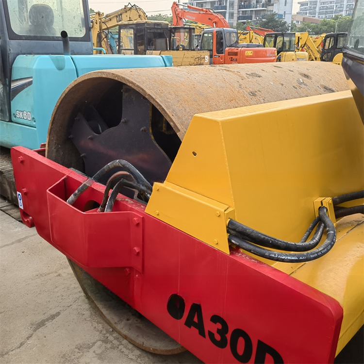 Low Hours Japan Made Dynapac CA30D Road Roller for Construction Works Good Condition