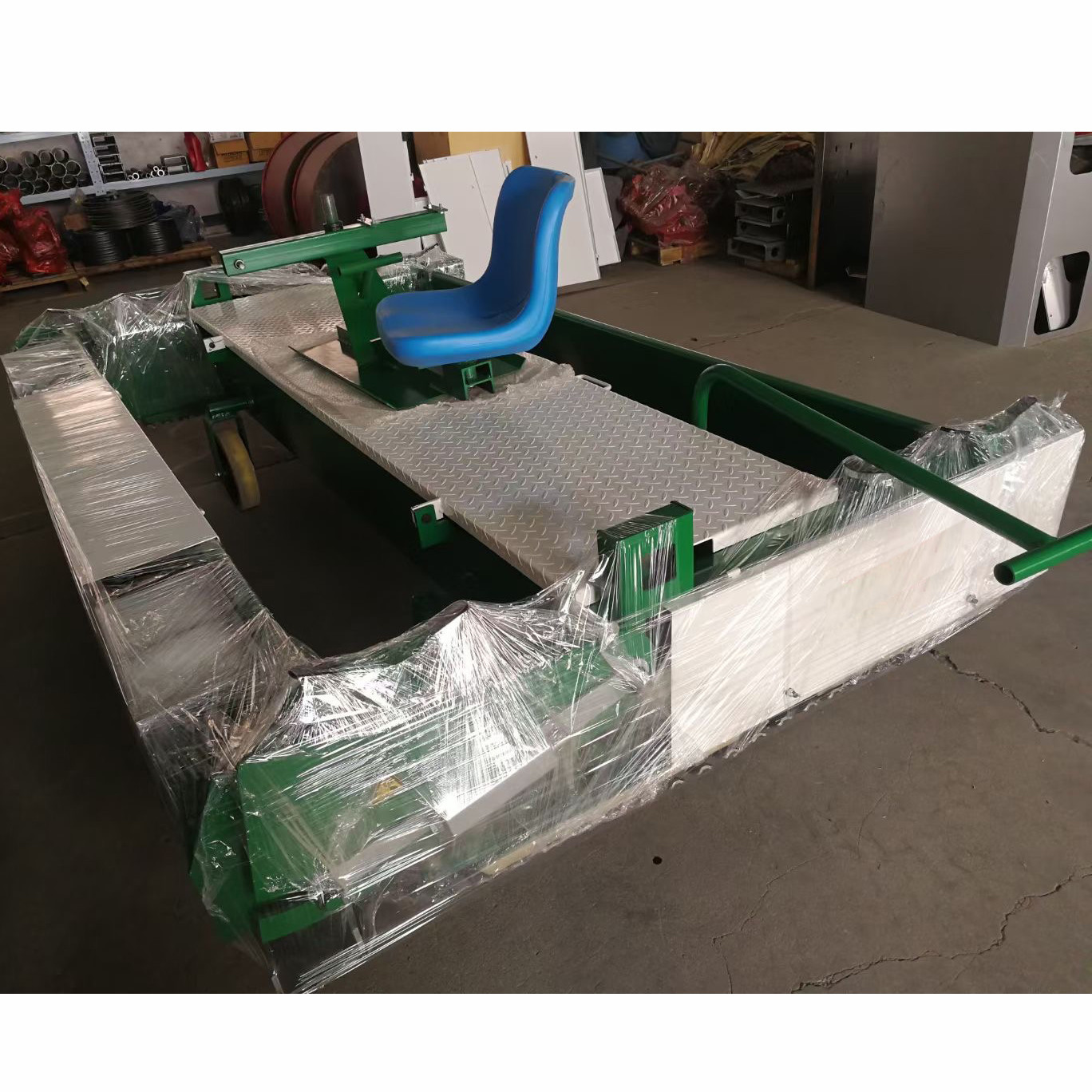 TPJ 2.5 Rubber Paver Machine 8.6KW 2.5m Width For Running Track