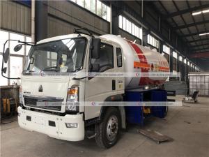 Quality HOWO 5mt 5t 5tons LPG Dispenser Truck Cylinder Filling Tanker Truck wholesale