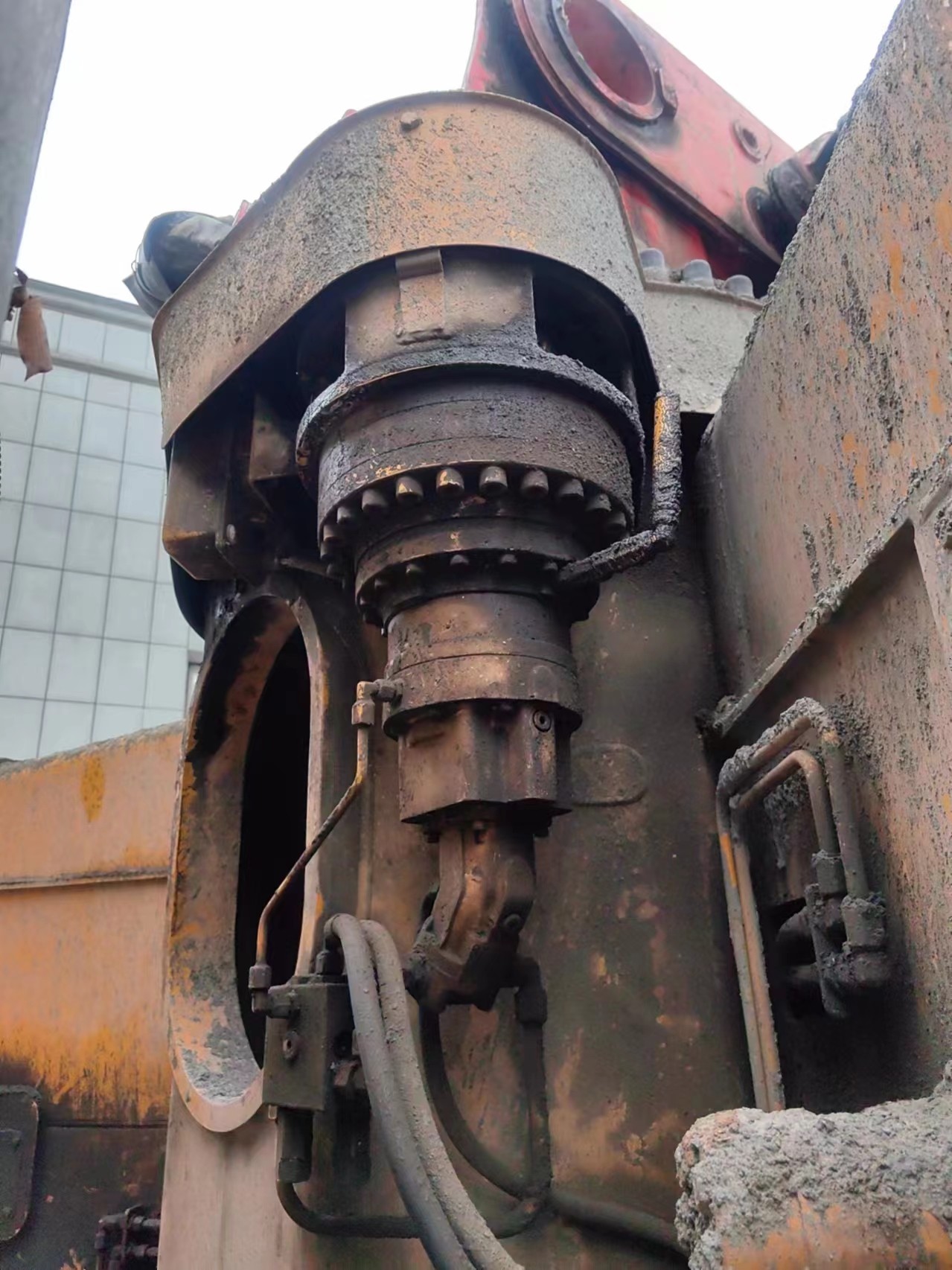 Putzmeister and Schwing pump truck reducer assembly with black color in construction sector