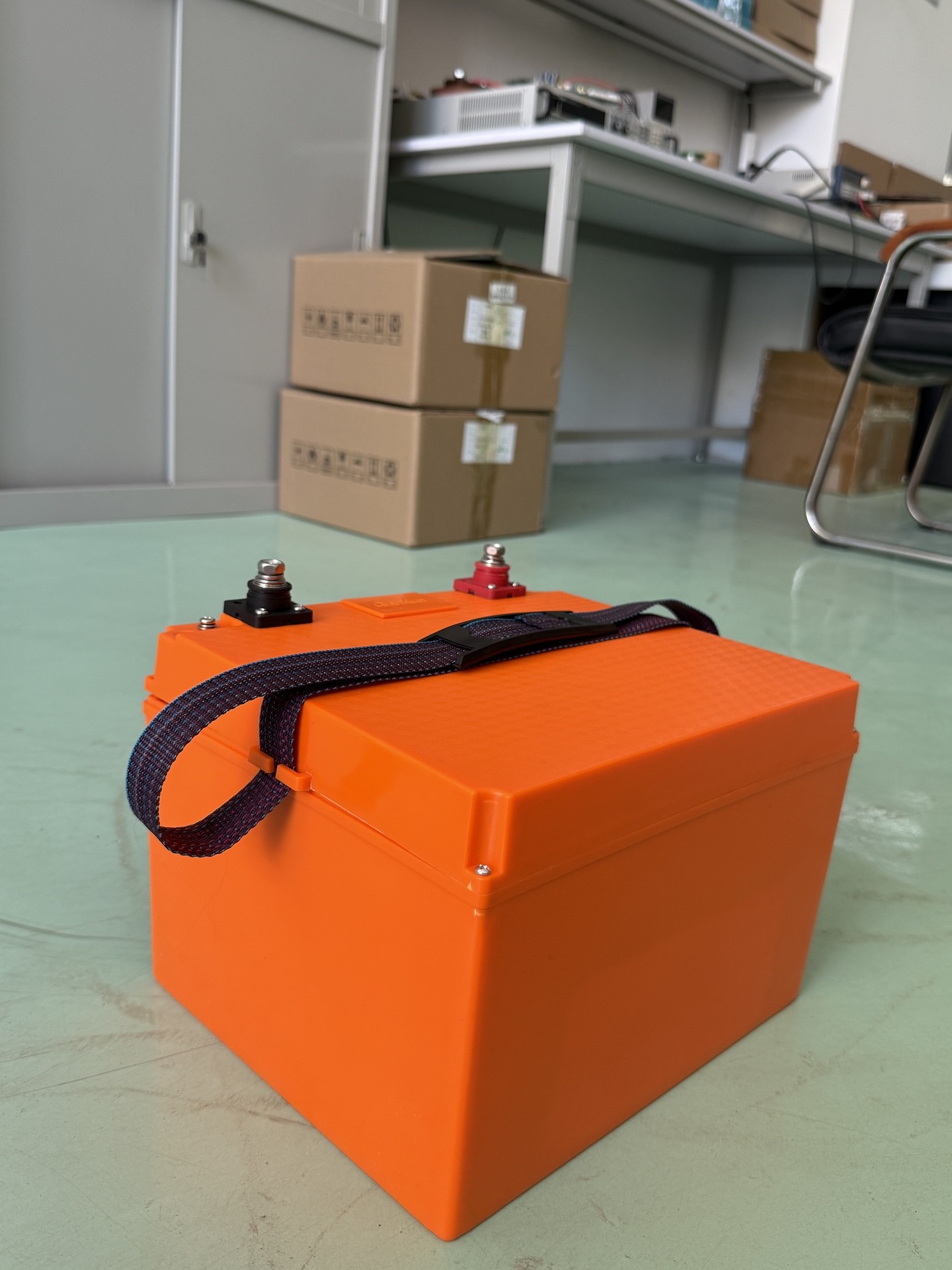 Compact and Lightweight 25.6V 100Ah LiFePO4 Battery for Easy Installation in Various Applications