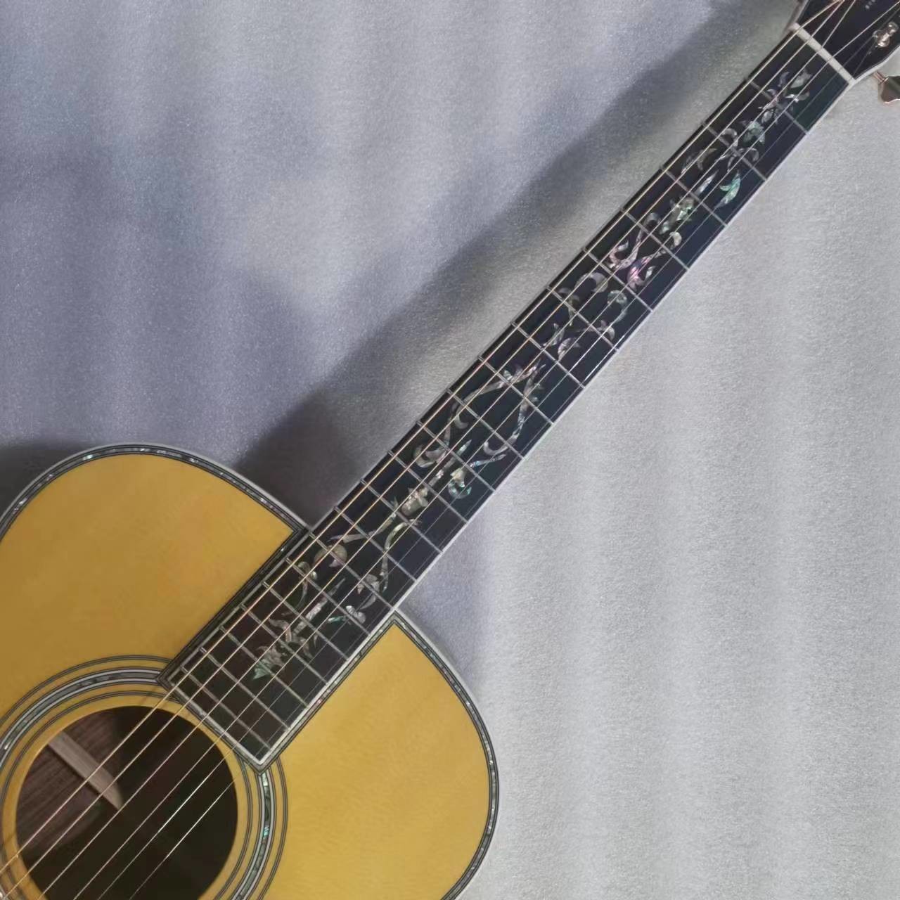 Custom Martin style OM body solid santo back side acoustic guitar 40 inch