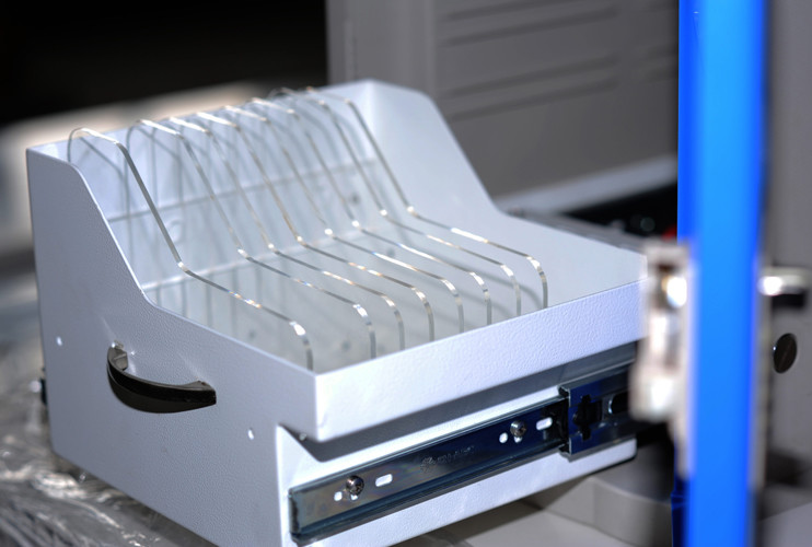 Office Tablet Charging Cabinet , ABS Material 5 Tier Laptop Charging Lockers