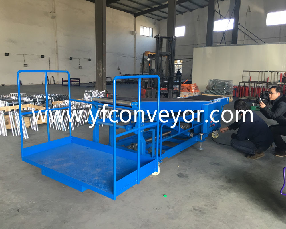 A Standing Platform of Factory Price Truck Loading Conveyor/Customizable Truck Loading Unloading conveyor