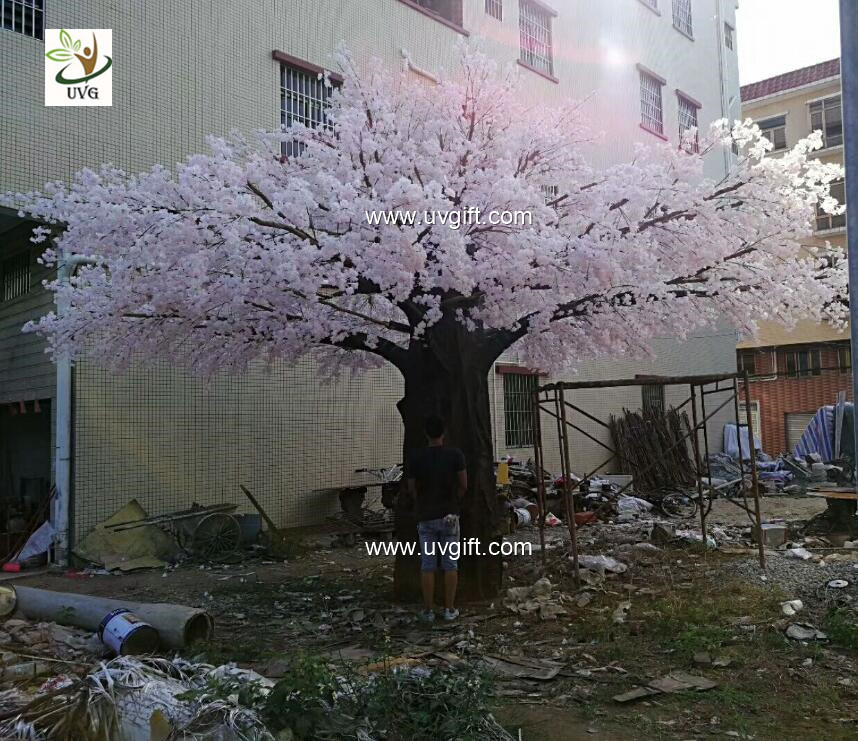 UVG luxury wedding decoration design in huge artificial cherry blossom trees for photography backdrops CHR174