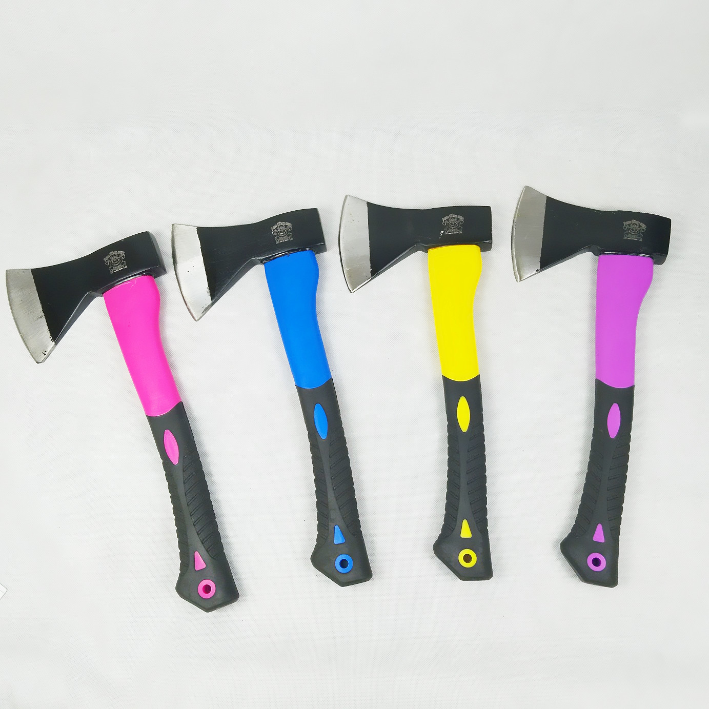 #45 Forged Carbon Steel Colored Plastic Handle Working Axe in Hand Tools (XL0136)