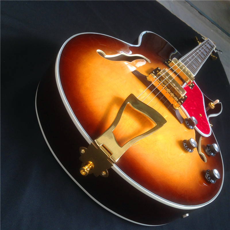 New Arrival brown electric guitar 6 strings with gold pickup