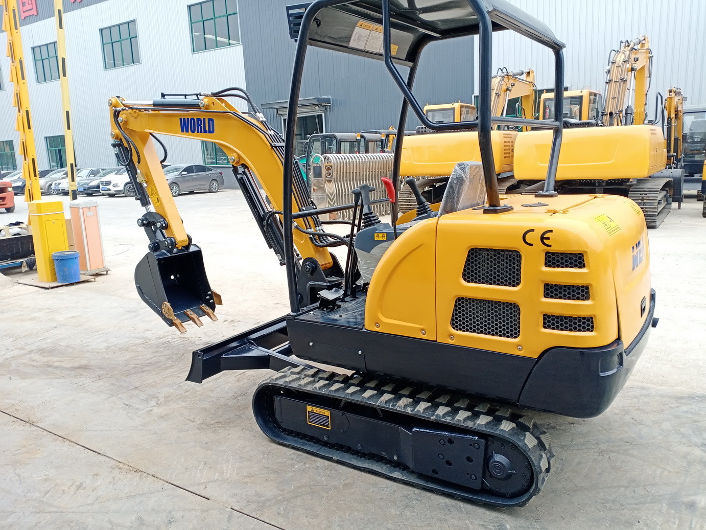 2020mm Minimum Swing Radius Compact Crawler Excavator Construction Solution 0.1 M3