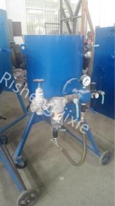 Quality Pressure Industrial Sand Blasting Machine , Manual / Electric Sandblaster wholesale