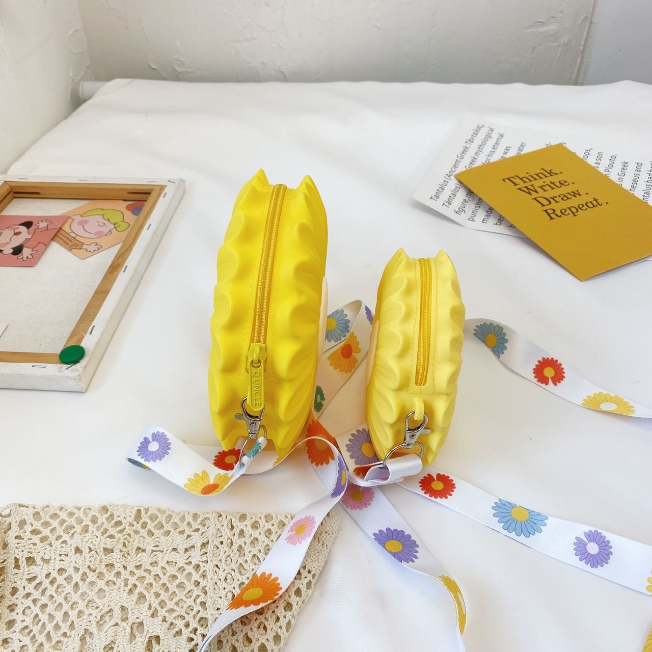 Durable 110g BPA Free Silicone Pencil Box For Stationery And Makeup