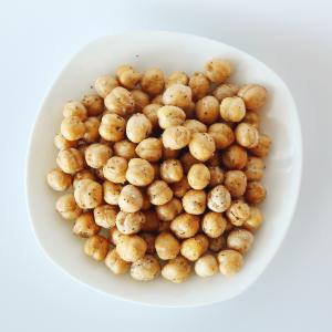 Quality Healthy Snacks High Nutrition Roasted Chickpeas Salted / Black Pepper Flavor Crunchy Dried Snack wholesale