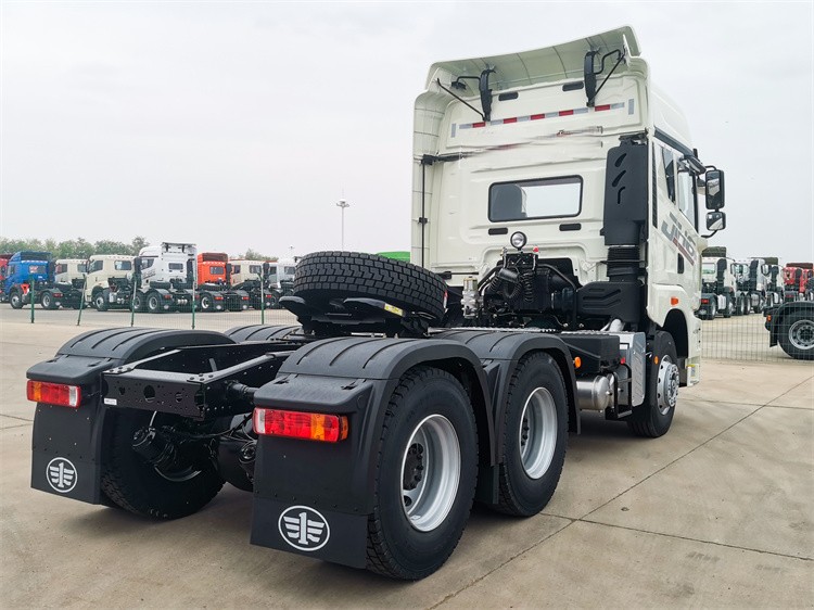 Diesel Fuel Type Jiefang FAW JH6 6X4 Tractor Truck 420HP J5P J6P 4X2 6X4 Tow Head Truck