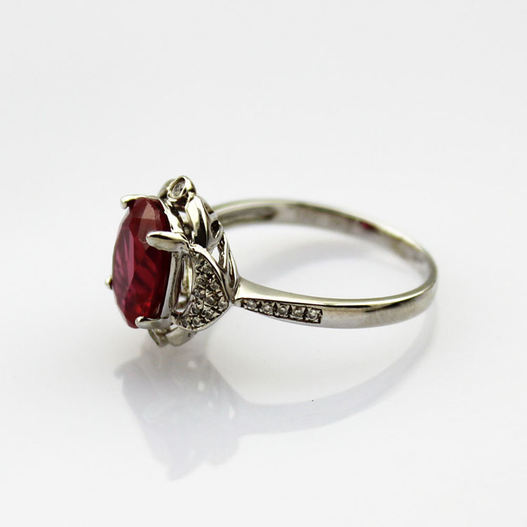 White Gold Plated Solid Silver 8mmx10mm Oval Red Cubic Zircon Ring(R169)