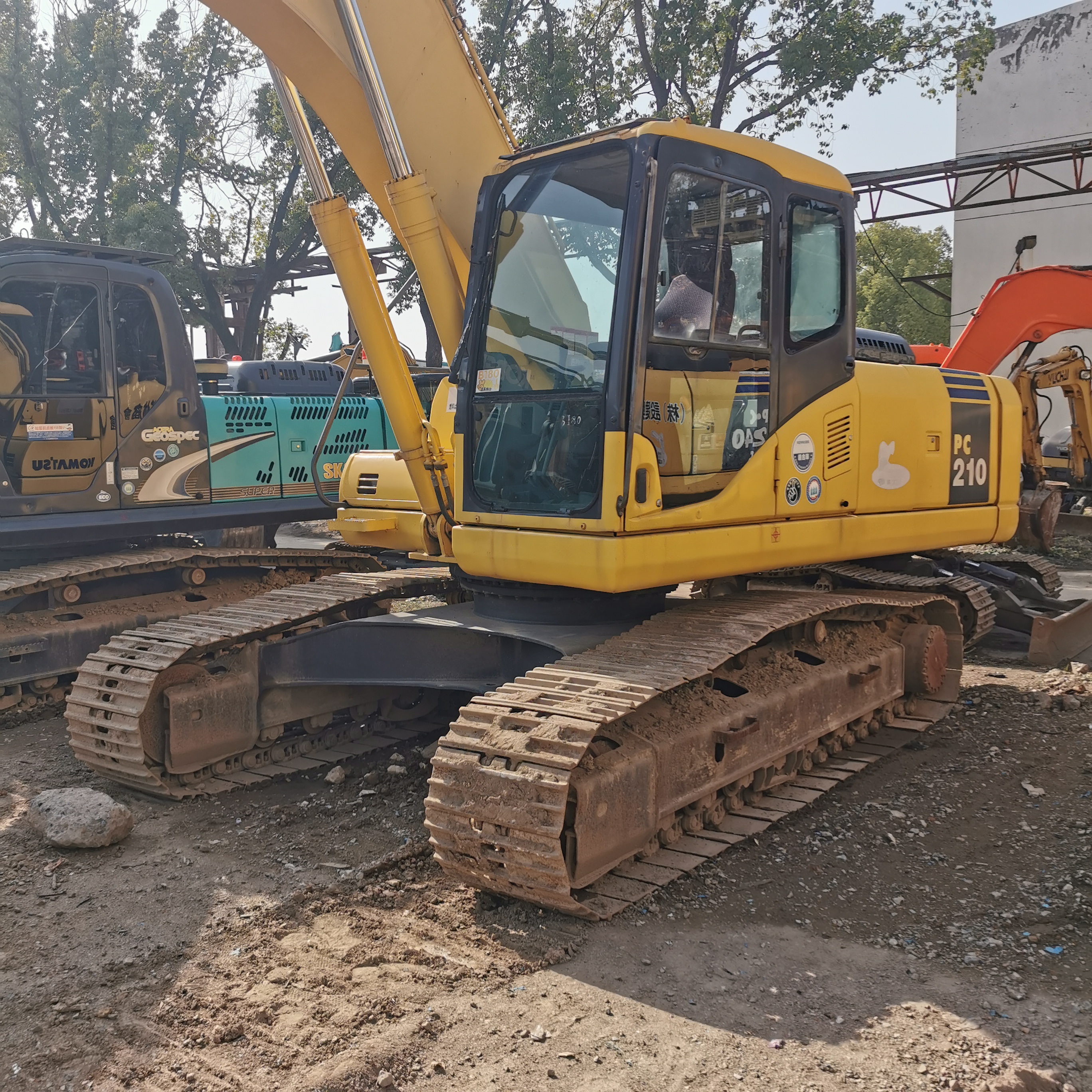 0-2000 Working Hours PC200 PC210 Kumatsu Excavator Machine with Original Hydraulic Valve