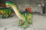 Lifelike Green Brachiosaurus Dinosaur Ride For City Plaza Playground