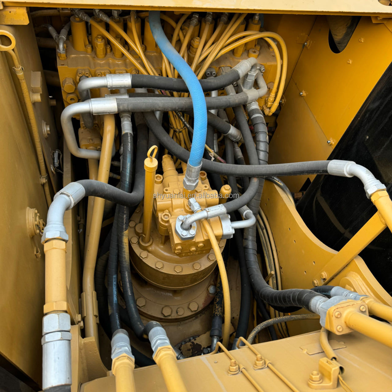 CAT320D2 Original Hydraulic Cylinder Excavator With High Work Efficiency And 103KW