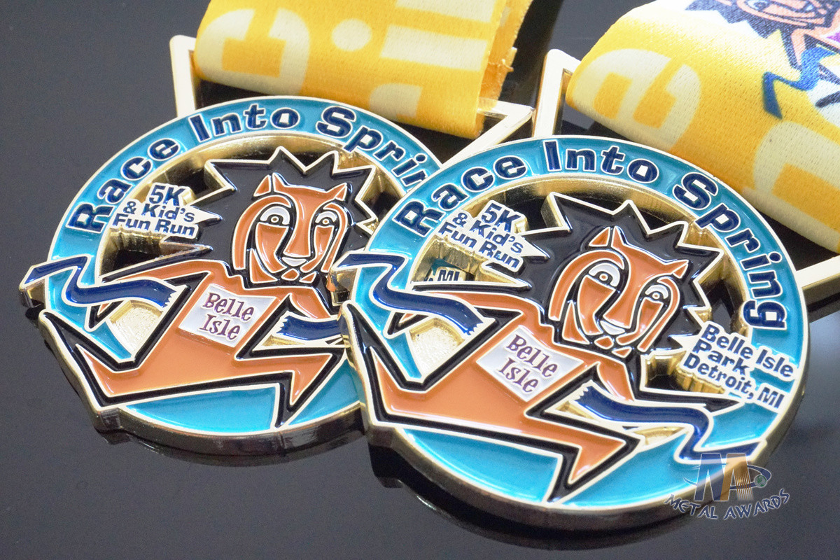 5K Child Fun Run Marathon Bespoke Metal Award Medals And Ribbons Shiny Gold Plating
