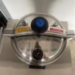 High Pressure Autoclave Steam Sterilizer Machine Chemical Medical 24L