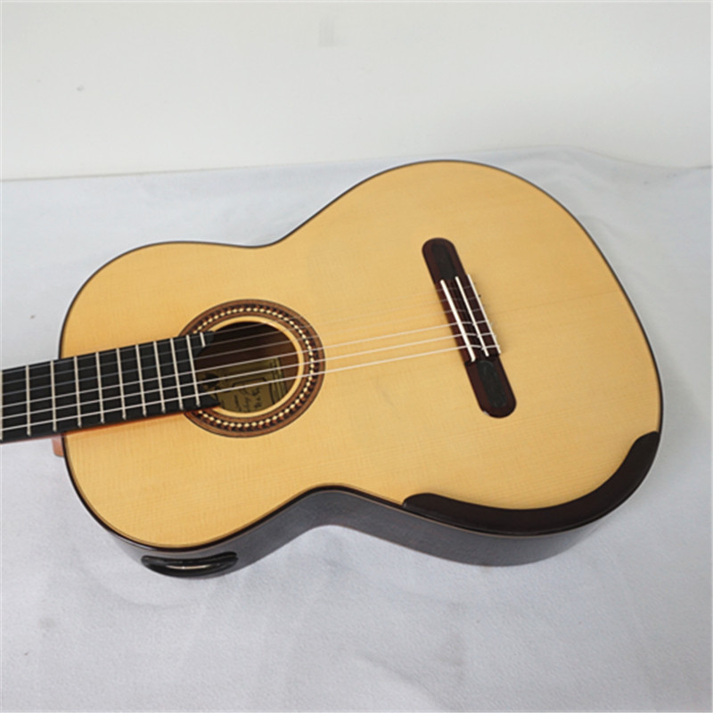 China Yulong Guo Double Top Guitar Master Concert Models with Ziricote Back and Side